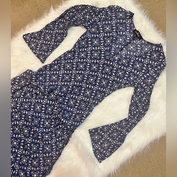 Lulus Mandala Daydream Blue/White Print Long Sleeve Dual Split Maxi Dress - Picture 6 of 9